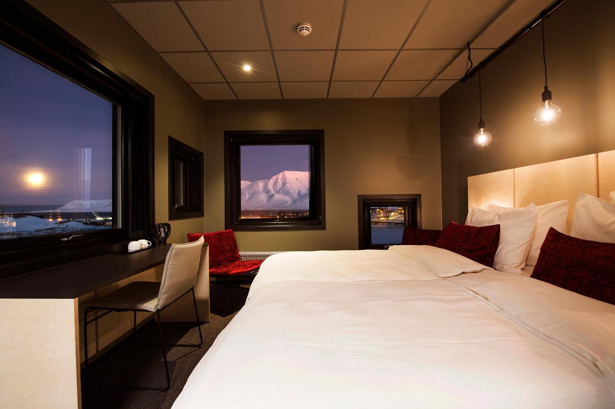 Svalbard Hotell | The Vault Longyearbyen Exterior foto